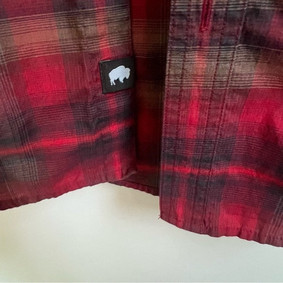 Mountain Hardwear Shirt Mens Spalding Red Plaid Button Down Long Sleeve Gorpcore - Picture 9 of 15